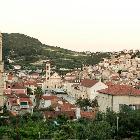 Jesliving Hvar - 2 Bedroom Elegant Apartment With Sea View In Historic Center Of Hvar Town Exteriér fotografie