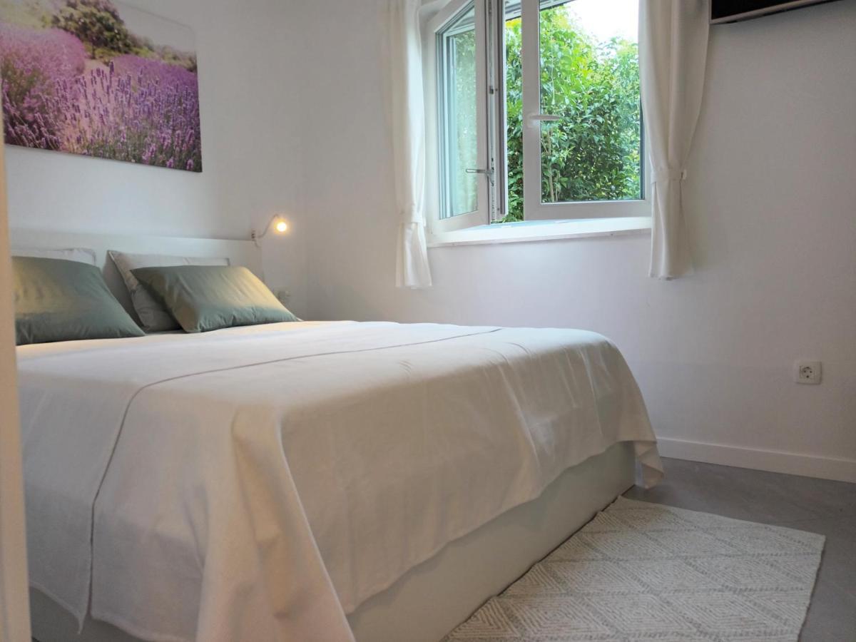 Jesliving Hvar - 2 Bedroom Elegant Apartment With Sea View In Historic Center Of Hvar Town Exteriér fotografie